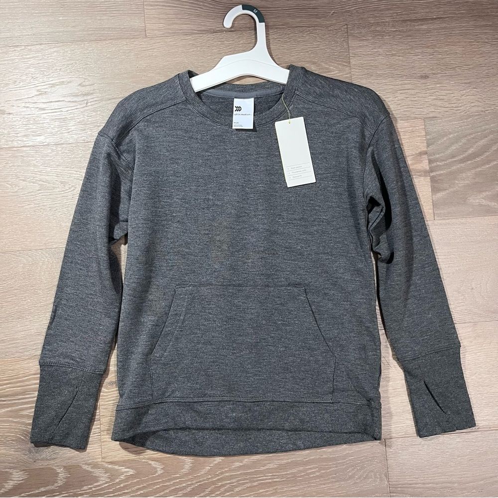 All in Motion Charcoal Gray Kangaroo Pocket Long Sleeve Activewear Pullover Top